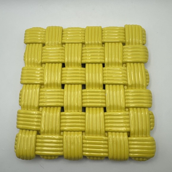 Primo'Gi Handmade Ceramic Lattice Weave Yellow Trivet Primogi Bassano Italy